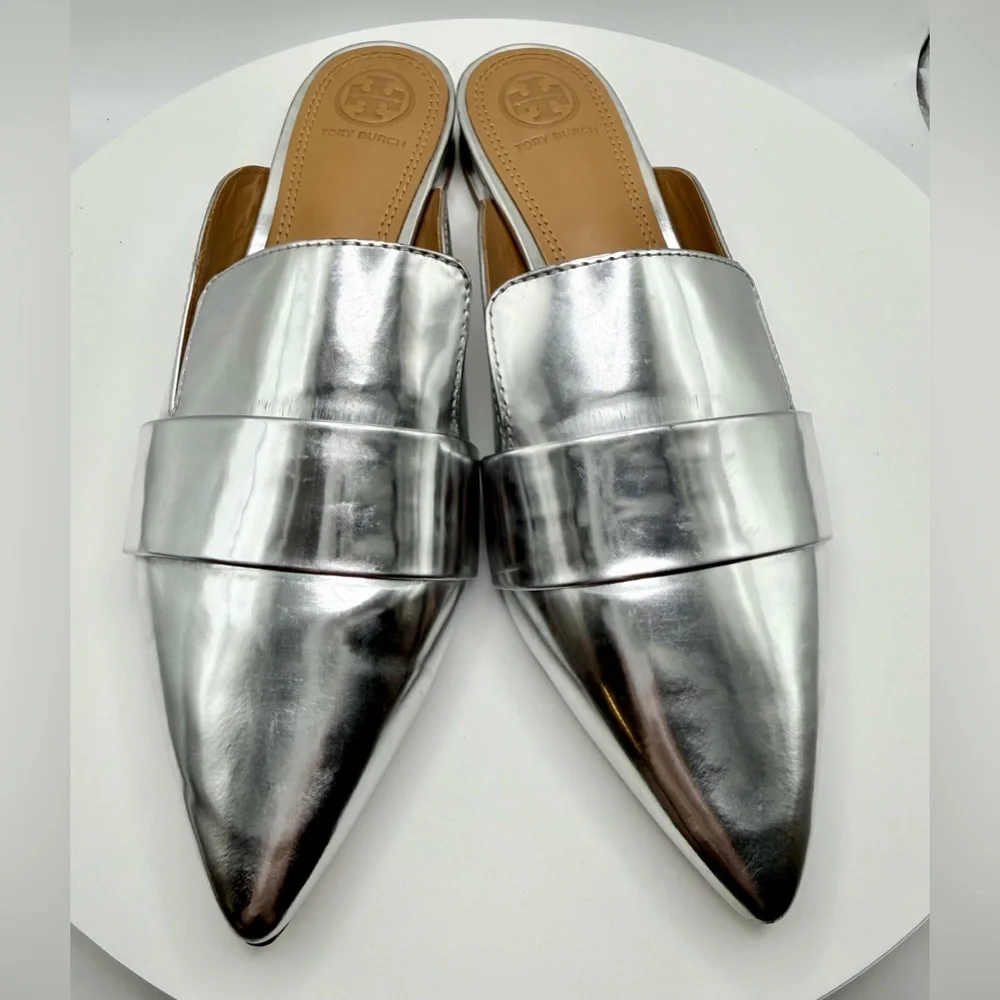Tory Burch Rosalind Pointed-toe mule‎ in Metallic Silver Leather Size 6.5
